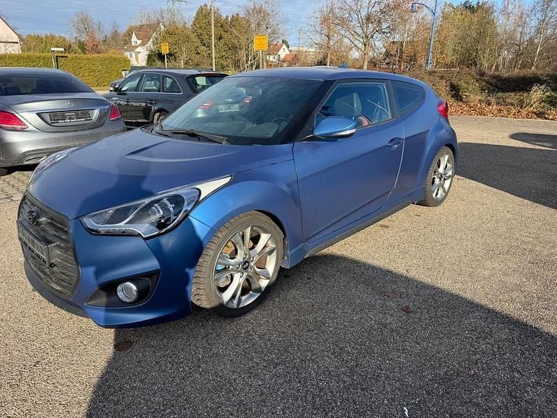 Gebraucht Hyundai Veloster Turbo 186 PS (136 kW) 2017 Blau Kleinwagen