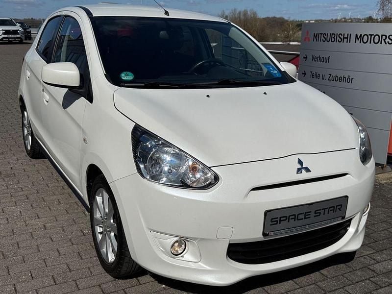 Gebraucht Mitsubishi Space Star 80 PS (58 kW) 2013 Weiß Van / Kleinbus