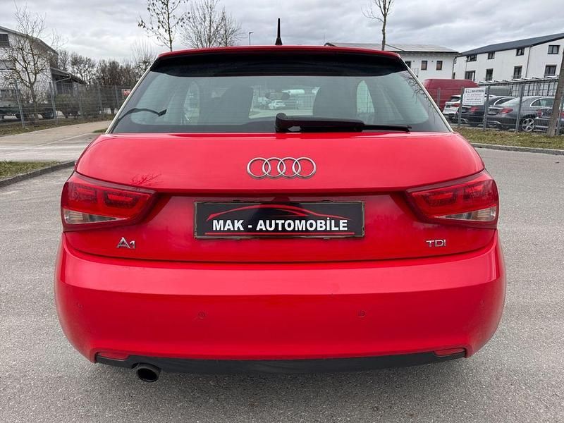 Gebraucht Audi A1 Ambition 105 PS (77 kW) 2011 Rot Kleinwagen