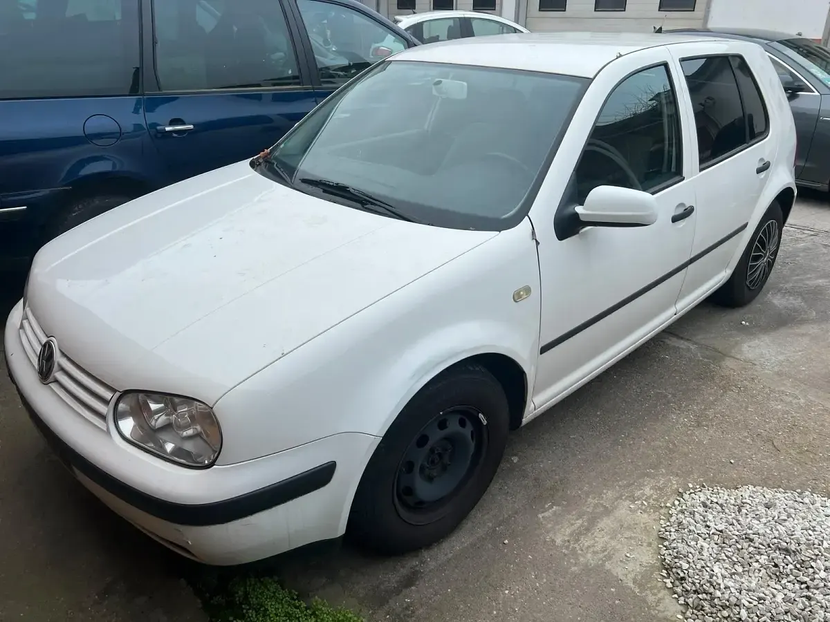 Gebraucht VW Golf IV 105 PS (77 kW) 1999 Weiß Limousine
