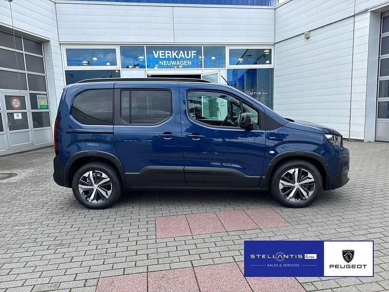 Gebraucht Peugeot e-Rifter Allure 100 kW (136 PS) 2025 Blau Van / Kleinbus