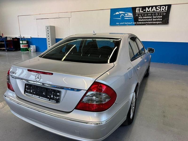 Brugt Mercedes E280 231 HK (169 kW) 2006 Sølv Sedan