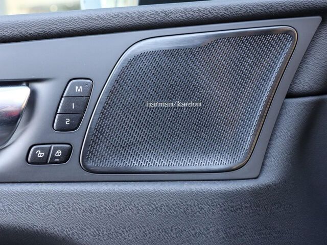 Gebraucht Volvo XC60 Plus 455 PS (334 kW) 2024 Schwarz SUV