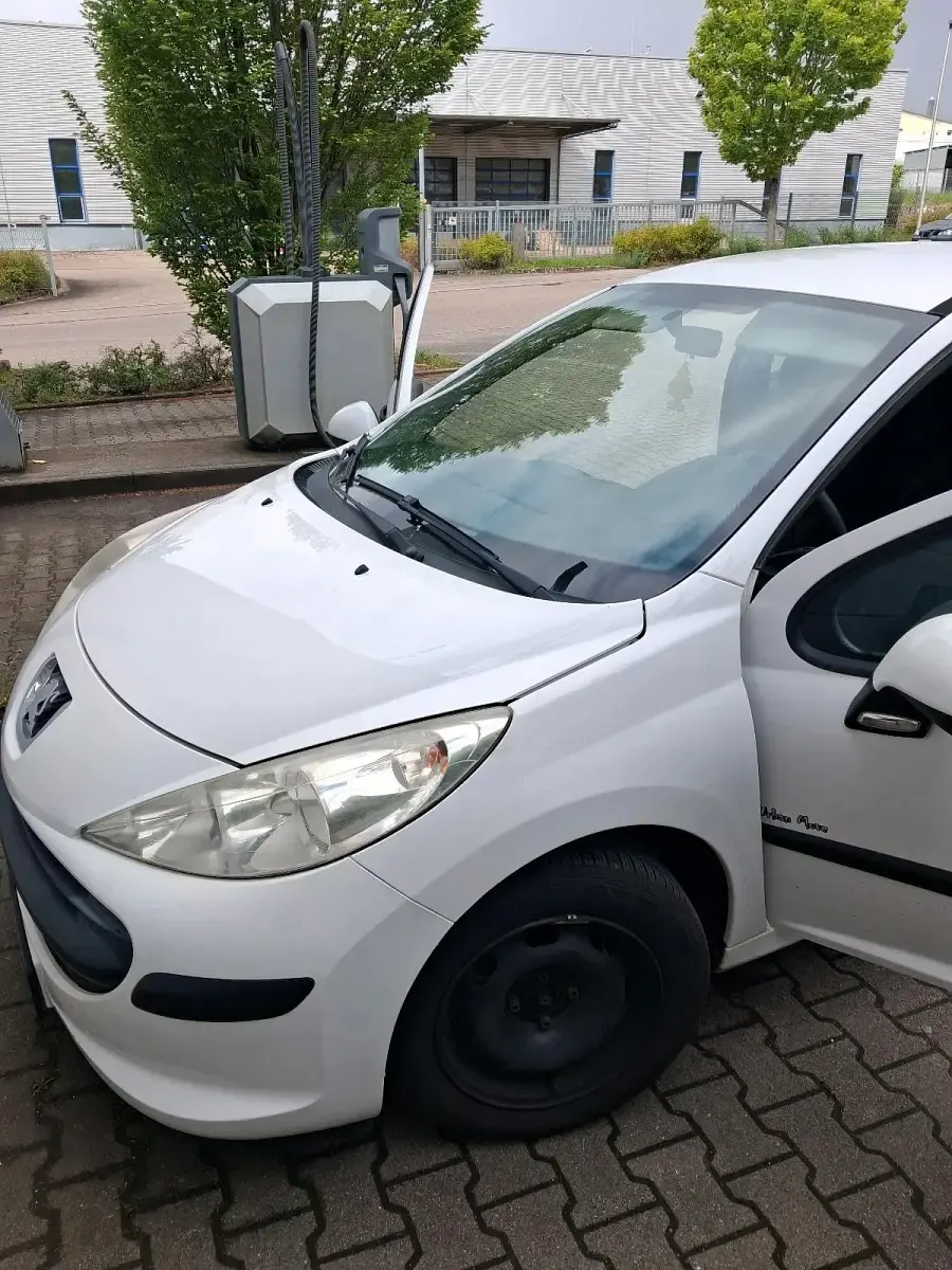 Gebraucht Peugeot 207 2009 Weiß Coupé