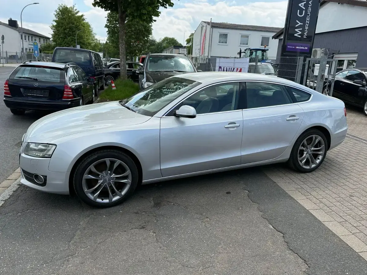 Gebraucht Audi A5 Ambiente 170 PS (125 kW) 2010 Silber Coupé