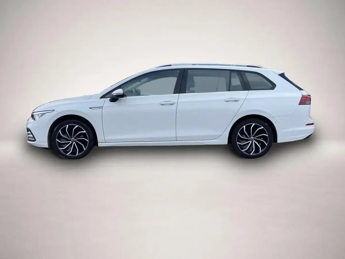 Gebraucht VW Golf VIII Style 190 PS (139 kW) 2022 Manufacturer Kombi