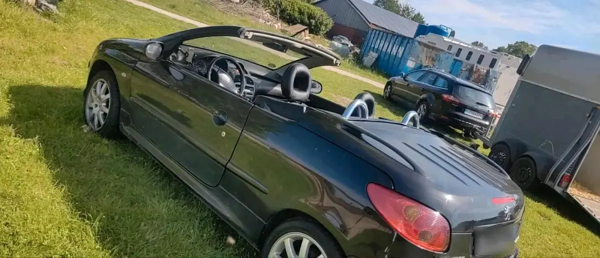 Gebraucht Peugeot 206 CC 136 PS (100 kW) 2004 Schwarz Cabrio