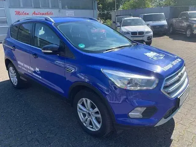 Second-hand Ford Kuga 150 CP (110 kW) 2017 Albastru SUV