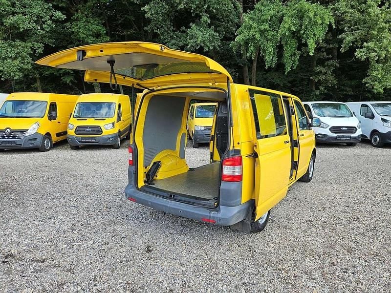 Gebraucht VW T5 84 PS (61 kW) 2015 Ginstergelb r1032 Van