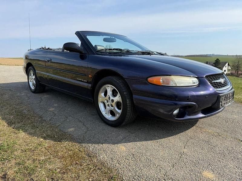 Gebraucht Chrysler Stratus Limited 163 PS (119 kW) 2000 Violett Cabrio