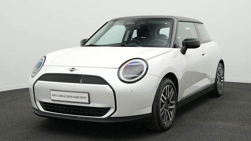 Gebraucht Mini Cooper Classic 135 kW (184 PS) 2025 Weiß Kleinwagen