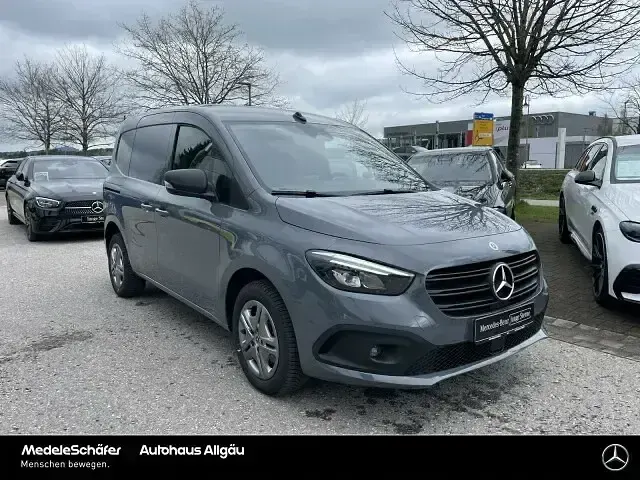 Neu Mercedes Citan 112 116 PS (85 kW) 2026 Grau Limousine