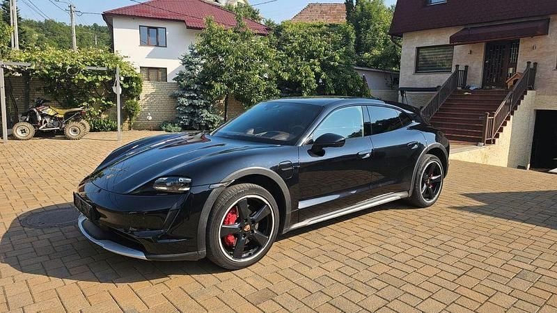 Schwarz Gebraucht 2021 Porsche Taycan 4S Cross Turismo Limousine | 58.000 € (Superpreis) - Bild 1/4