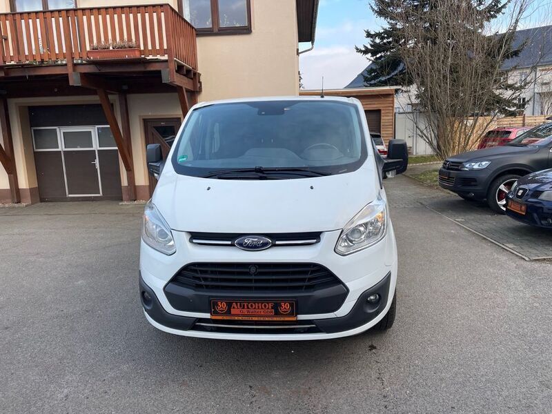 Frostweiß Gebraucht 2016 Ford Transit Custom Trend Van / Kleinbus | 13.999 € - Bild 1/4
