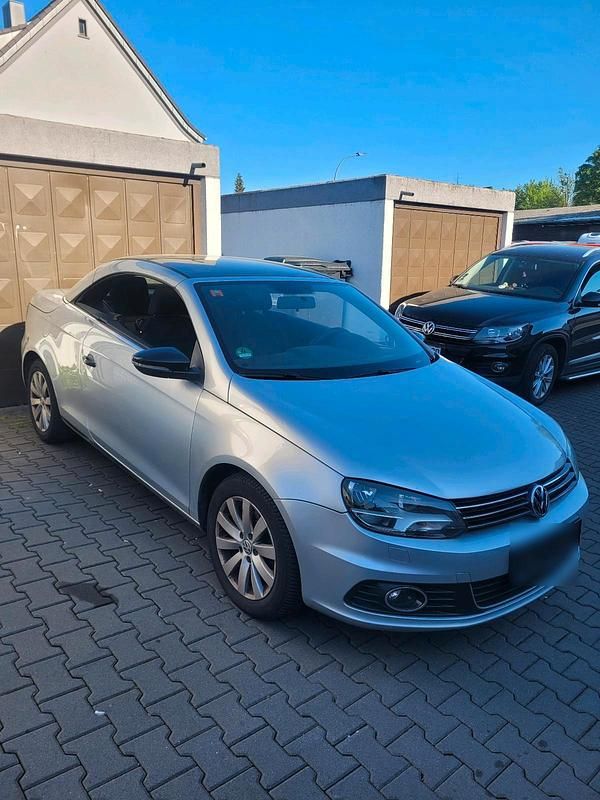 Gebraucht VW Eos 140 PS (102 kW) 2011 Grau Cabrio