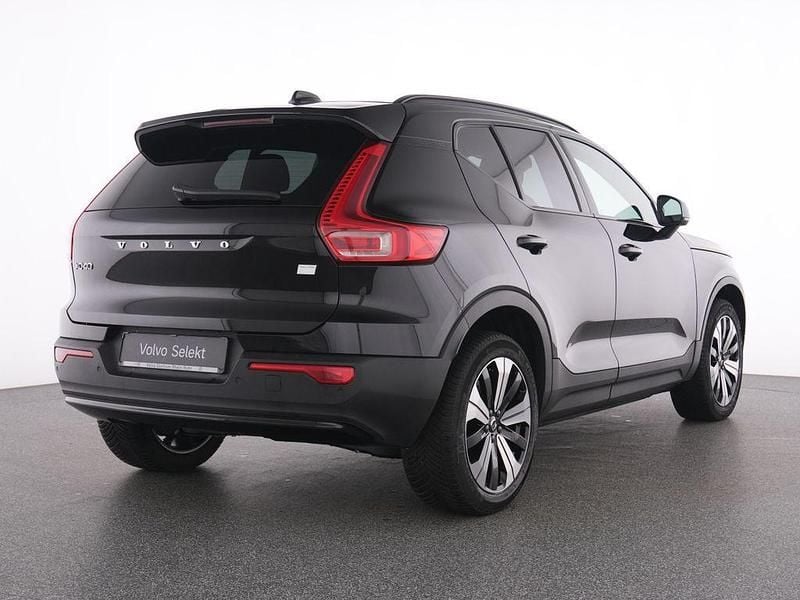 Usado Volvo XC40 Core 169 kW (231 HP) 2023 Cinzento SUV