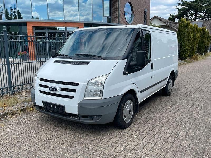 Weiß Gebraucht 2010 Ford Transit Trend Limousine | 6.790 € (Fairer Preis) - Bild 1/4