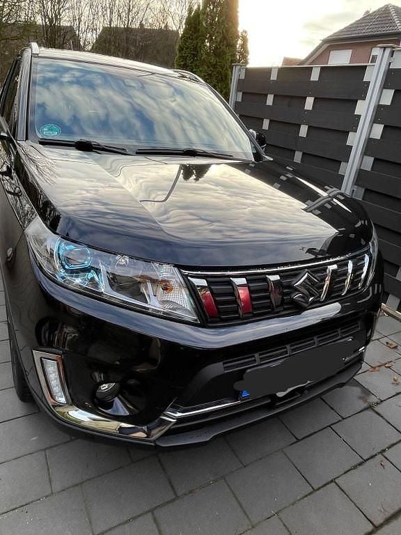 Gebraucht Suzuki Vitara Comfort+ 140 PS (102 kW) 2019 Schwarz SUV