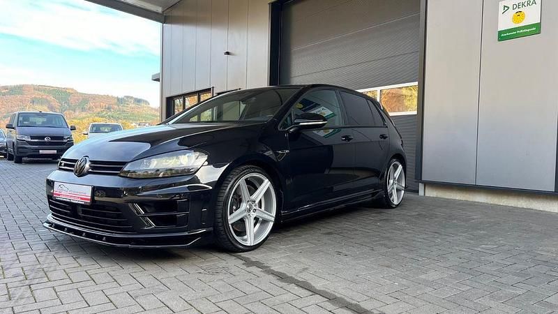 Gebraucht VW Golf VII Design 300 PS (220 kW) 2016 Schwarz Limousine