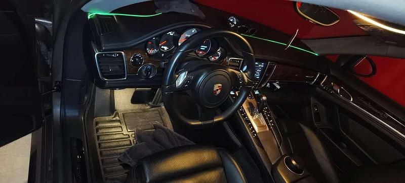 Bronze Gebraucht 2011 Porsche Panamera GTS Limousine | 38.399 € (Fairer Preis) - Bild 1/4