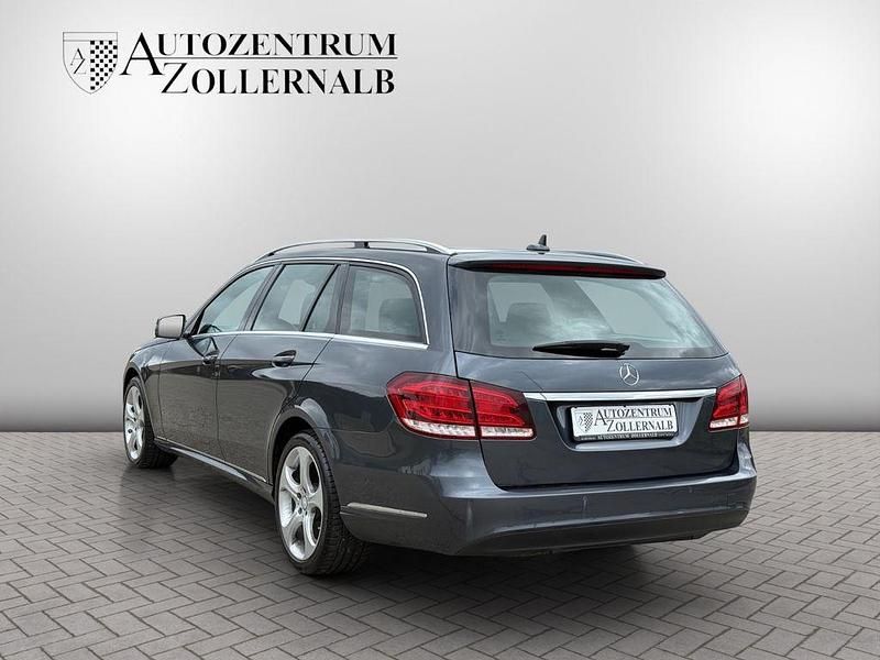 Gebraucht Mercedes E250 Elegance 204 PS (150 kW) 2014 Grau Kombi