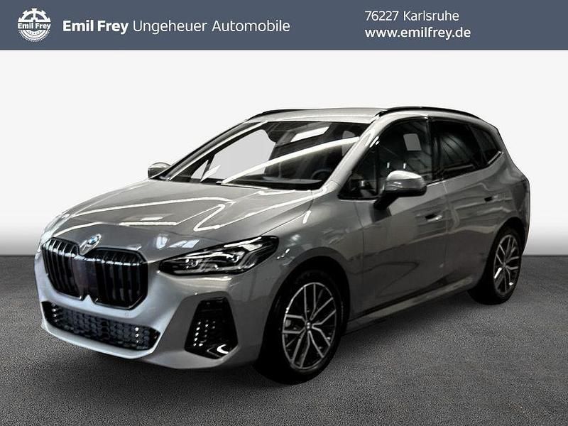 Grau Neu 2025 BMW 220 Active Tourer Performance Van / Kleinbus | 41.690 € (Guter Preis) - Bild 1/3