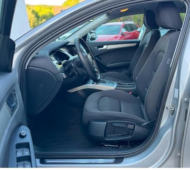 Gebraucht Audi A4 160 PS (117 kW) 2010 Silber Limousine