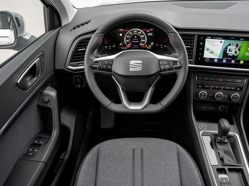 Neu Seat Ateca Style 150 PS (110 kW) 2026 Silber SUV