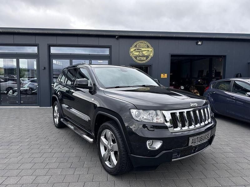 Brilliant black Gebraucht 2012 Jeep Grand Cherokee Overland SUV | 10.999 € (Guter Preis) - Bild 1/4