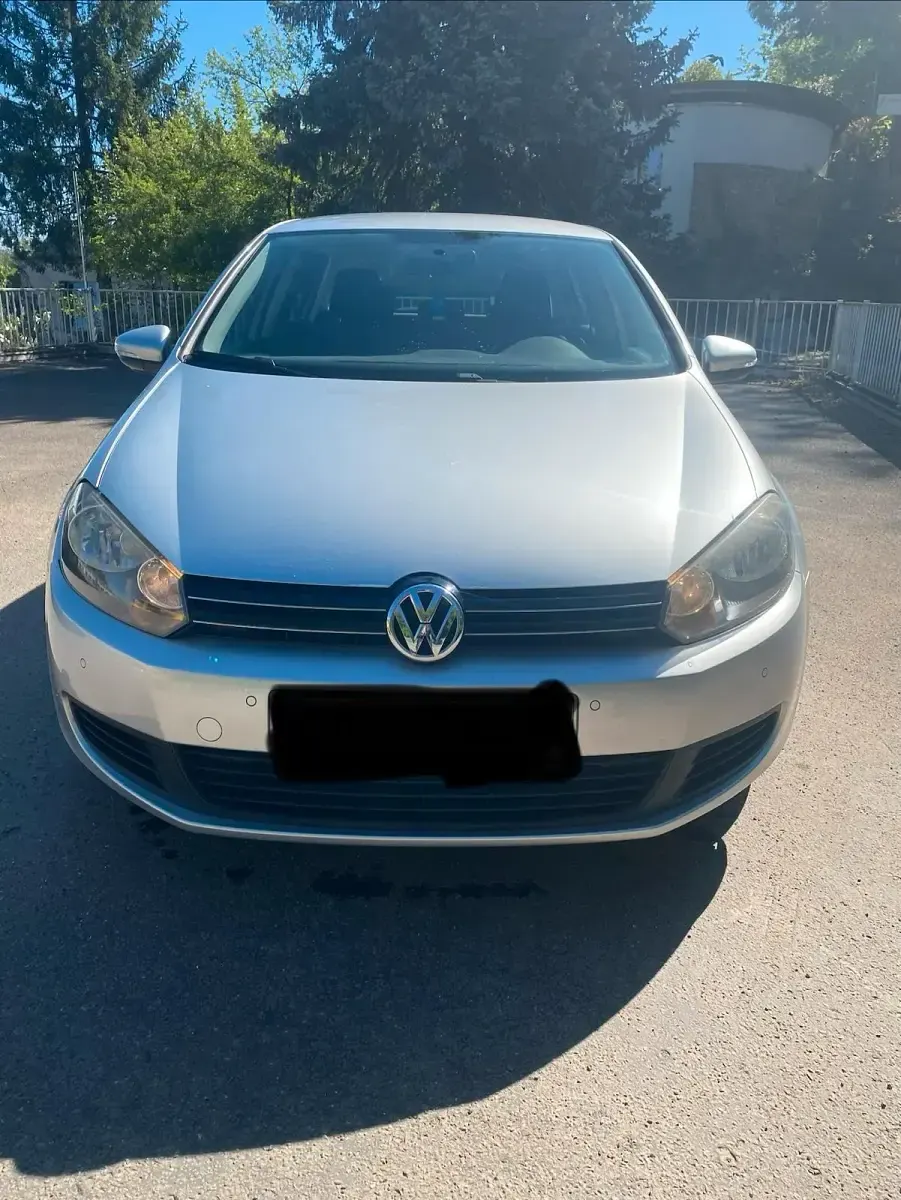 Usata VW Golf VI 105 CV (77 kW) 2009 Argento Utilitaria