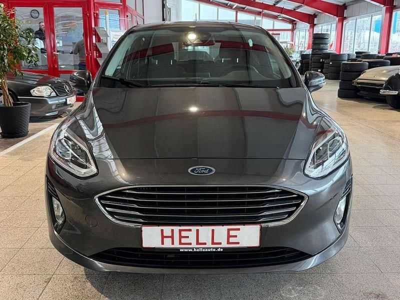 Gebraucht Ford Fiesta Titanium 101 PS (74 kW) 2017 Grau Kleinwagen