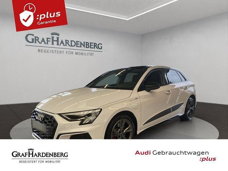 Weiß Gebraucht 2023 Audi A3 e-tron S-Line Kleinwagen | 31.930 € (Teuer) - Bild 1/4