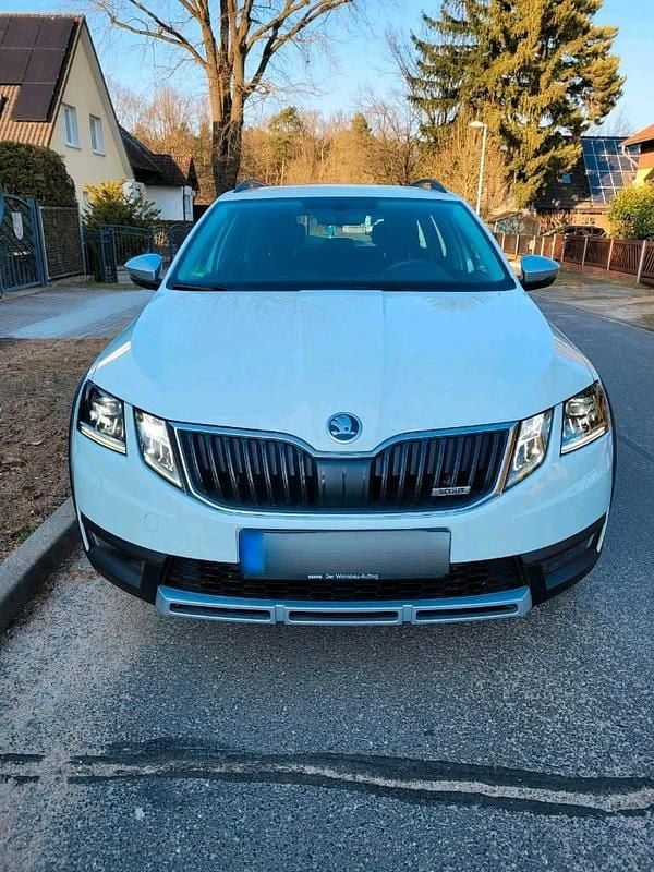 Gebraucht Skoda Octavia 184 PS (135 kW) 2017 Weiß Kombi