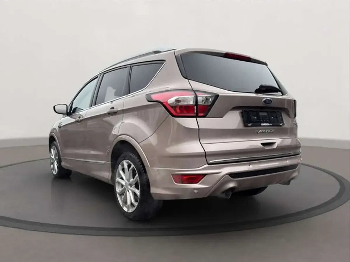 Gebraucht Ford Kuga 182 PS (133 kW) 2017 Milano grigio SUV