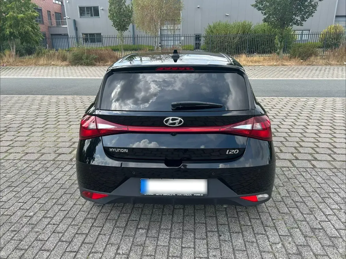 Gebraucht Hyundai i20 Edition 30 101 PS (74 kW) 2022 Schwarz Kleinwagen