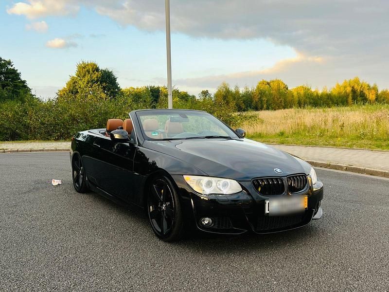Schwarz Gebraucht 2013 BMW 335 Cabriolet M Sport Cabrio | 26.450 € (Etwas zu teuer) - Bild 1/4