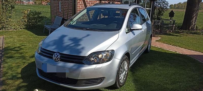 Second-hand VW Golf 80 CP (58 kW) 2009 Argintiu Monovolum
