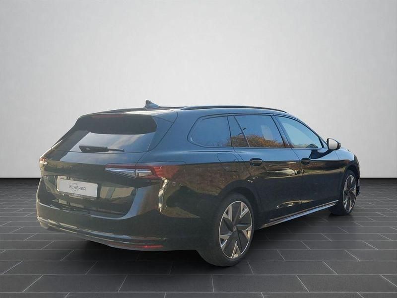 Neu Skoda Superb SportLine 265 PS (194 kW) 2025 Schwarz Kombi