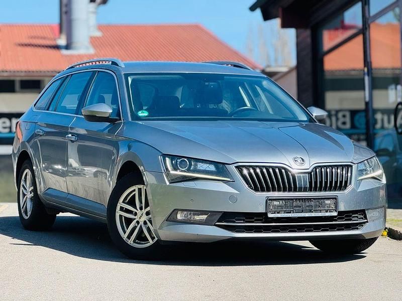 Gebraucht Skoda Superb Style 150 PS (110 kW) 2017 Grau Kombi
