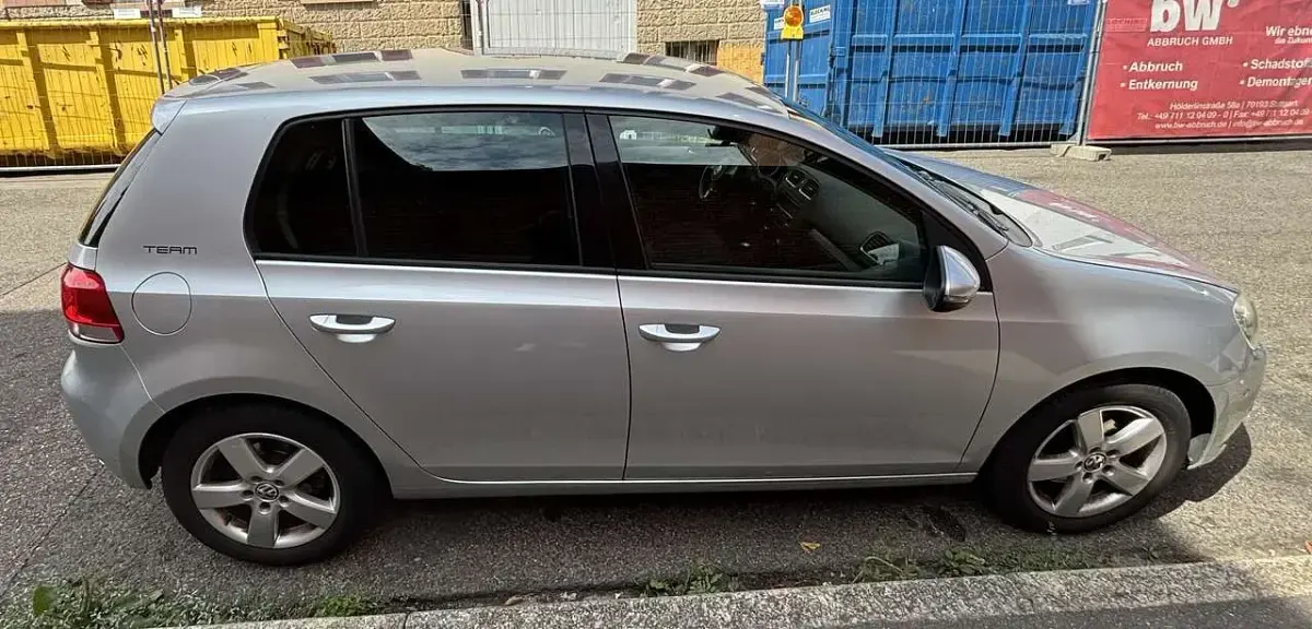 Gebraucht VW Golf VI Team 80 PS (58 kW) 2010 Grau Kleinwagen