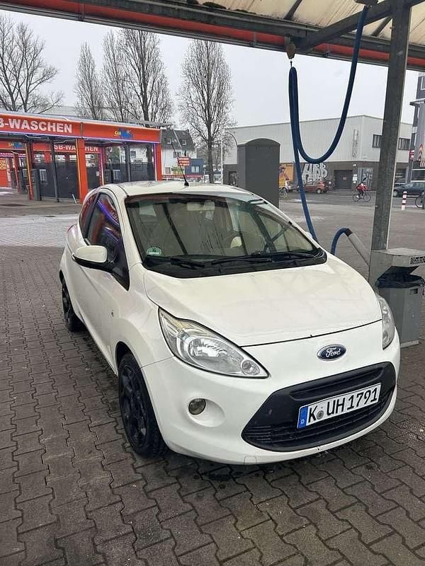 Beige Gebraucht 2012 Ford Ka Limousine | 5.400 € (Teuer) - Bild 1/4