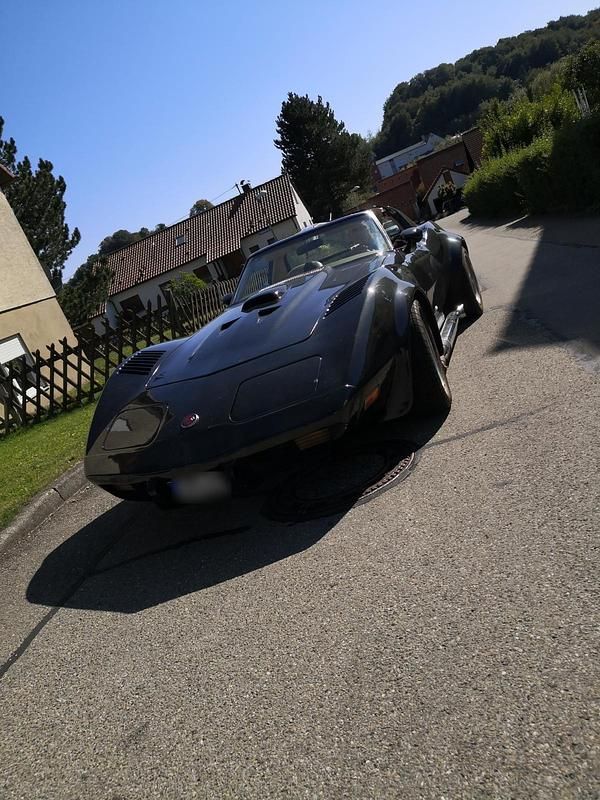 Second-hand Corvette Stingray 230 CP (169 kW) 1976 Negru Cabrio