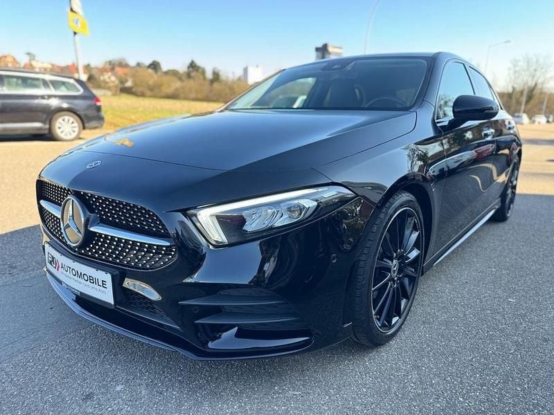 Gebraucht Mercedes A180 AMG line 136 PS (100 kW) 2022 Schwarz Limousine