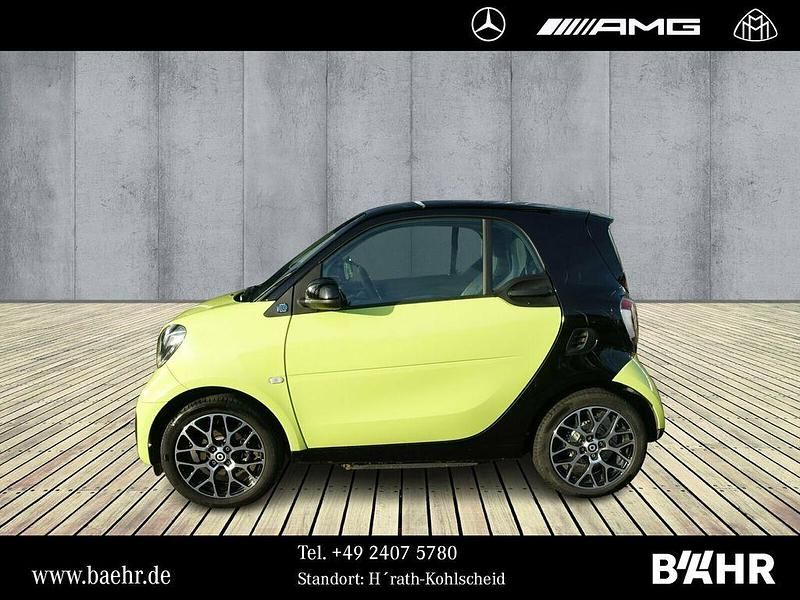 Gebraucht Smart ForTwo Electric Drive Prime 60 kW (82 PS) 2022 Bodypanels in lime green Coupé