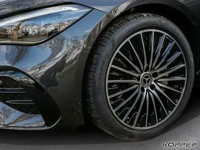 Gebraucht Mercedes CLE200 Advanced Plus 204 PS (150 kW) 2025 Graphitgrau Coupé