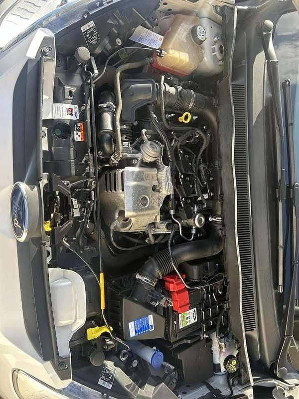 Gebraucht Ford B-MAX SYNC Edition 125 PS (91 kW) 2017 Arktisweiß (metallic) Van / Kleinbus