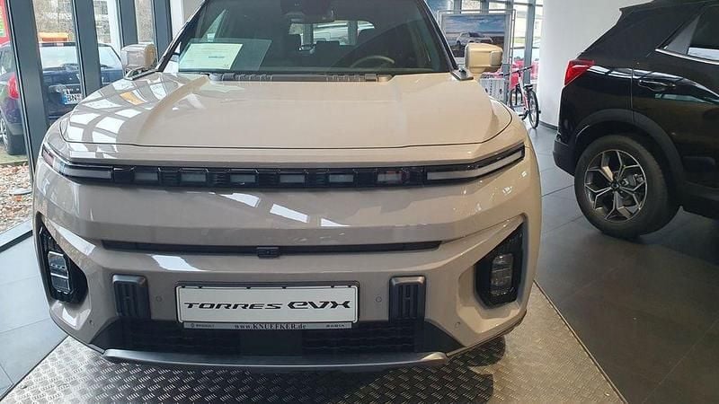 Neu KGM Torres EVX 152 kW (207 PS) 2025 Beige SUV