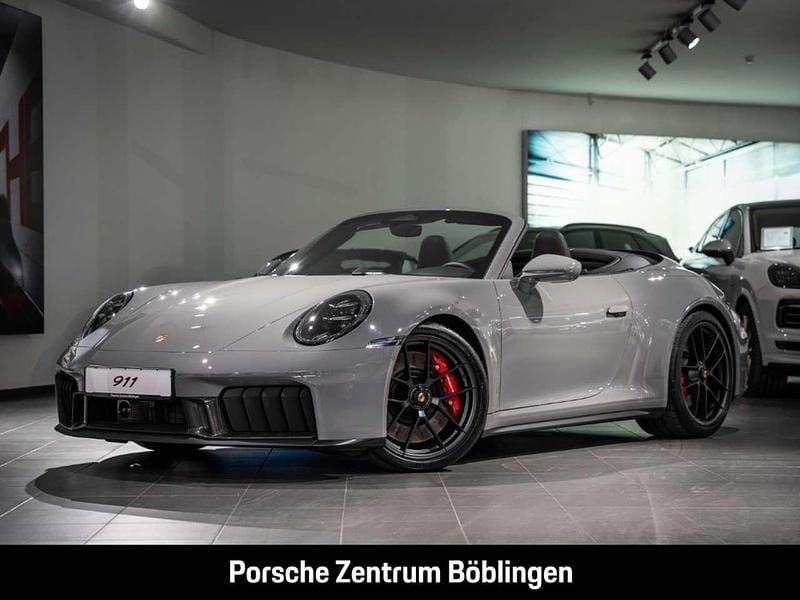 Neu Porsche 911 541 PS (397 kW) 2026 Grau Cabrio