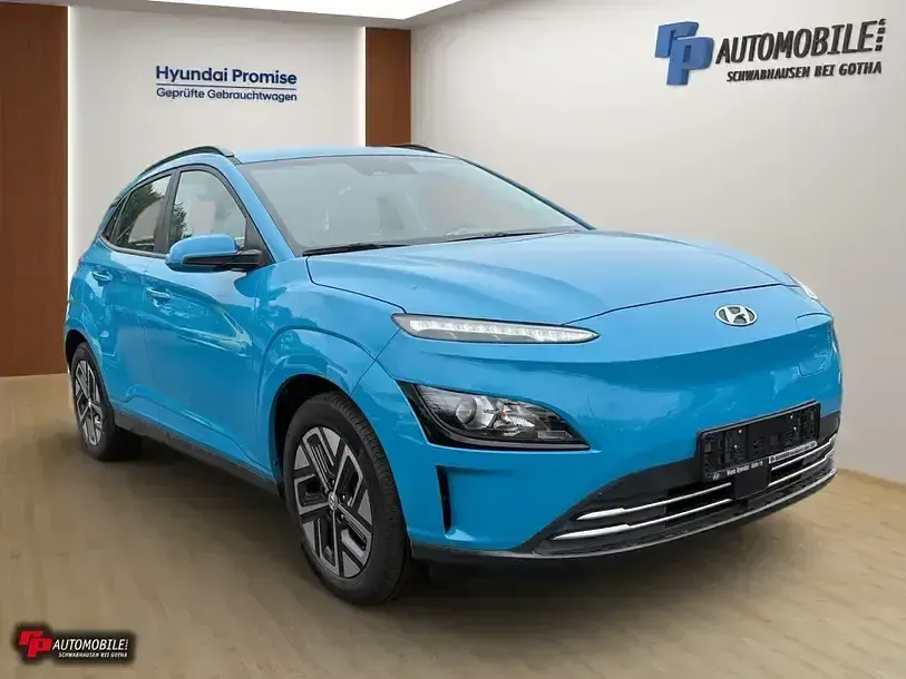 Gebraucht Hyundai Kona Select 100 kW (136 PS) 2022 Blau SUV