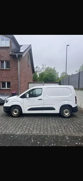 Gebraucht Opel Combo 102 PS (75 kW) 2020 Weiß Van / Kleinbus